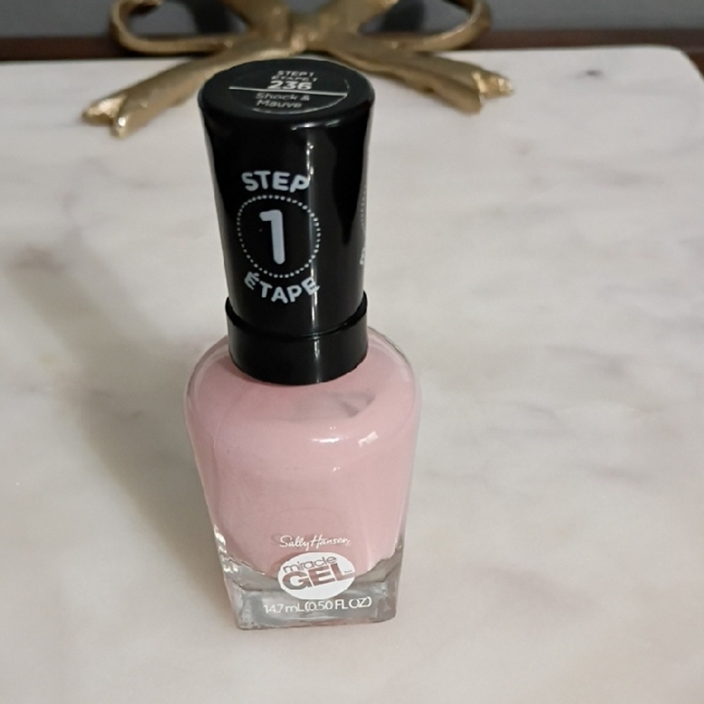 Sally Hansen Miracle Gel Nail Polish - Soft Pink